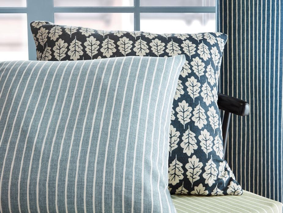 Oak Leaf Midnight Fabric - Image 3